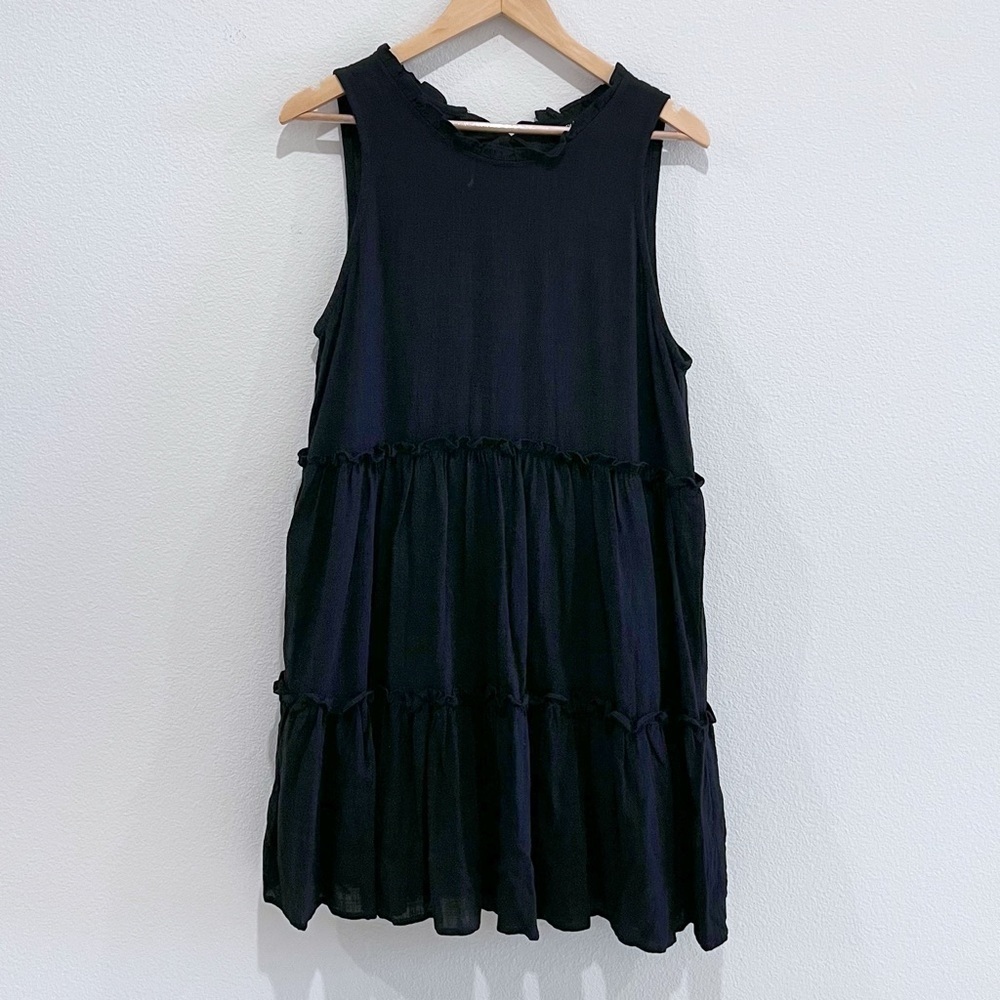 V ery j Ruffle Tiered Black Dress Size M